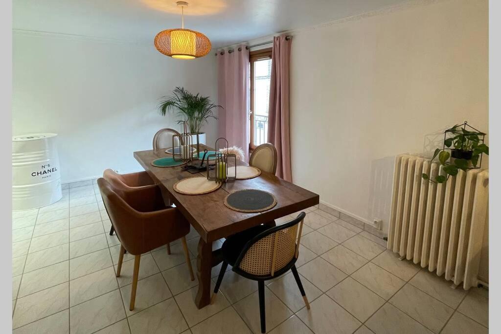 Appartement «La Vie Est Belle» Au Coeur De Sézanne Eksteriør bilde
