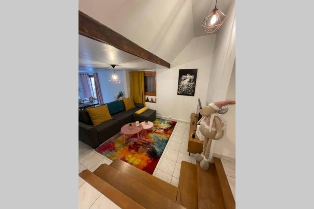 Appartement «La Vie Est Belle» Au Coeur De Sézanne Eksteriør bilde